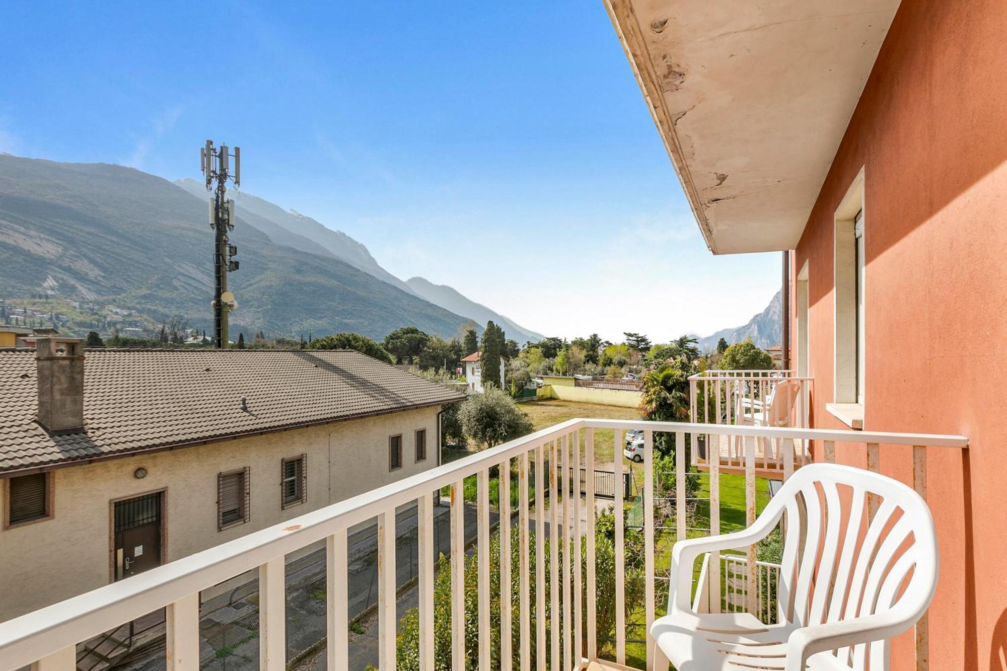 Bike & Wind Hotel Villa Maria Torbole Sul Garda Exterior foto
